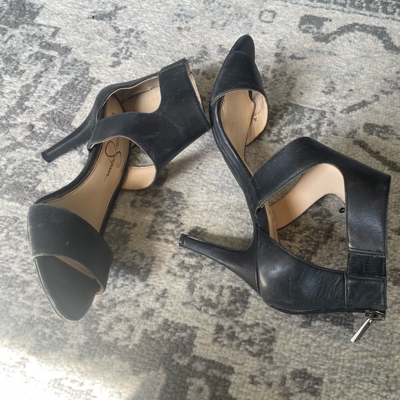 Black Jessica Simpson leather heels, size 8 - Picture 7 of 9